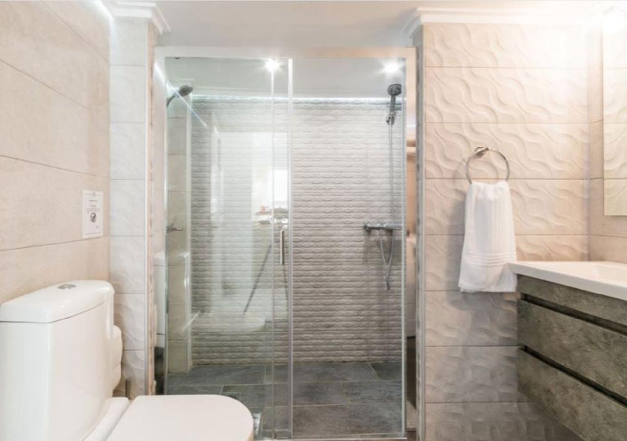 Socrates By Heloni Apartments Athen Exterior foto